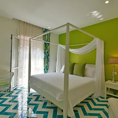 La Casa Di Joy -Luxury Suites Couette-café